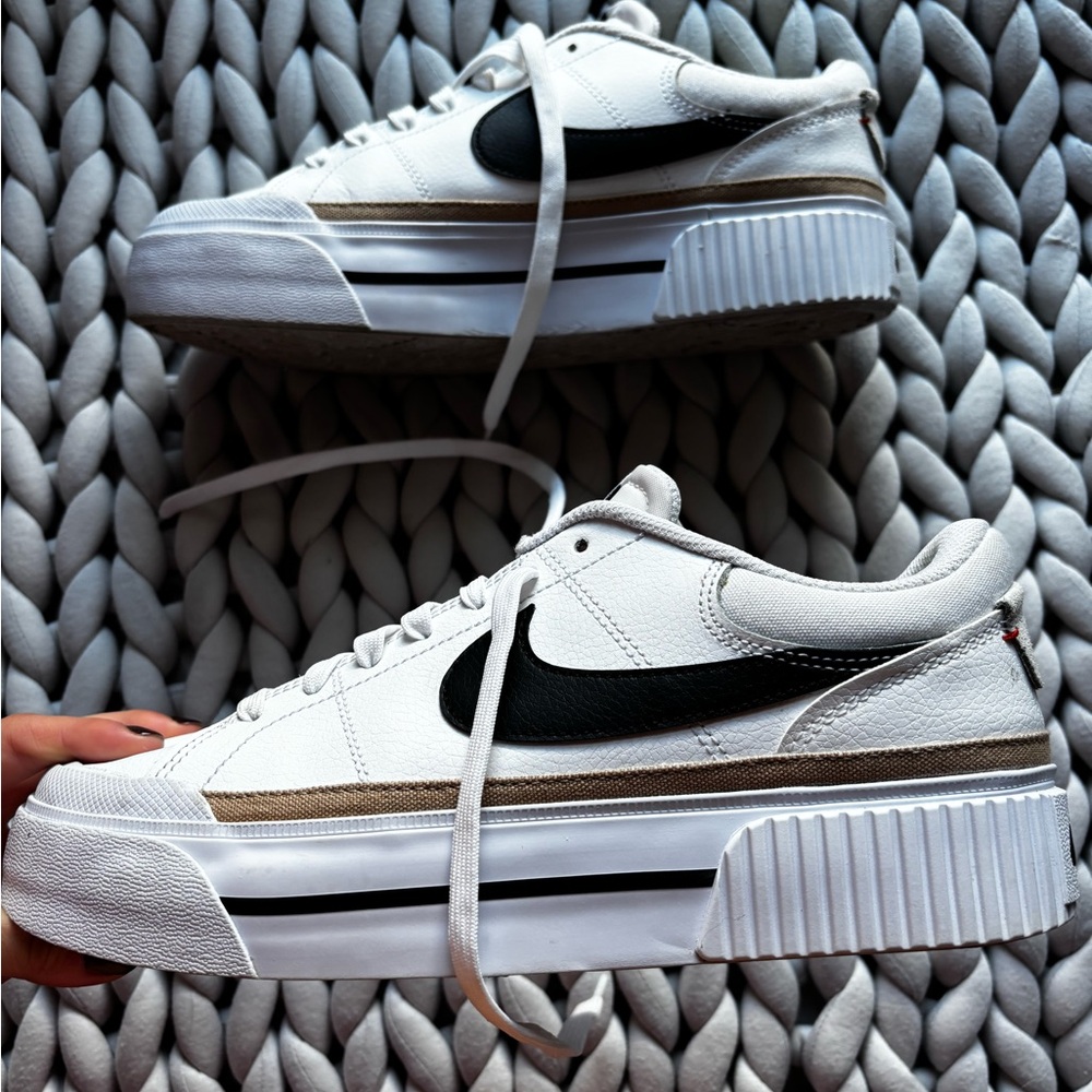 Nike Court Legacy’s - size women’s 9.5